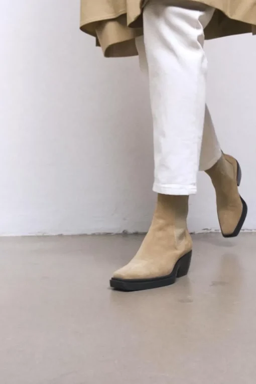 Cph236 Suede