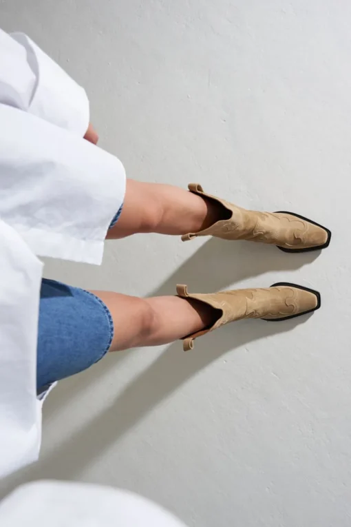 Cph233 Suede